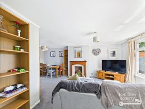 Sitting/Dining Room- click for photo gallery